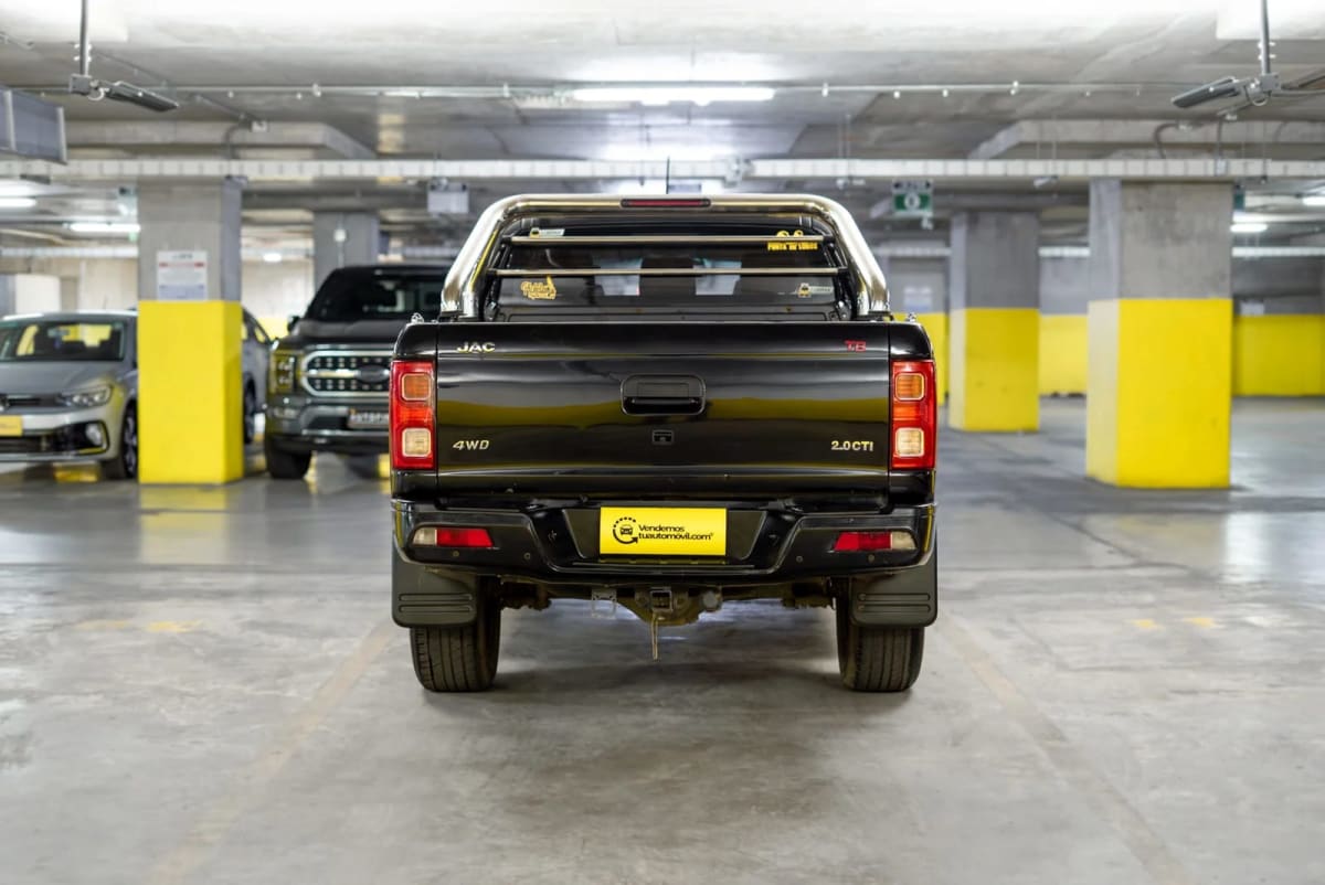 2021 Jac T8 XE Negro - Miniatura 5