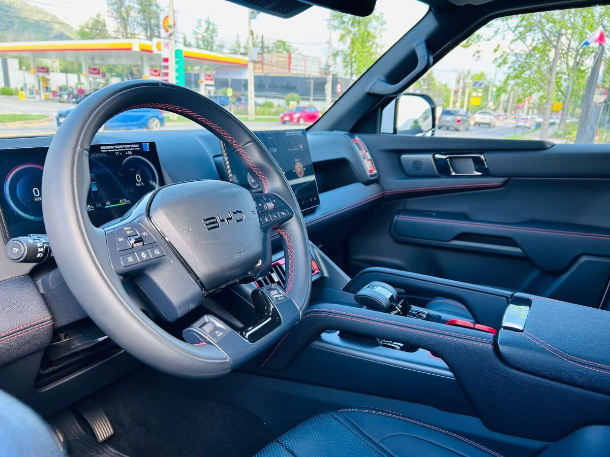 2026 BYD SHARK HIBRIDO Blanco - Miniatura 10