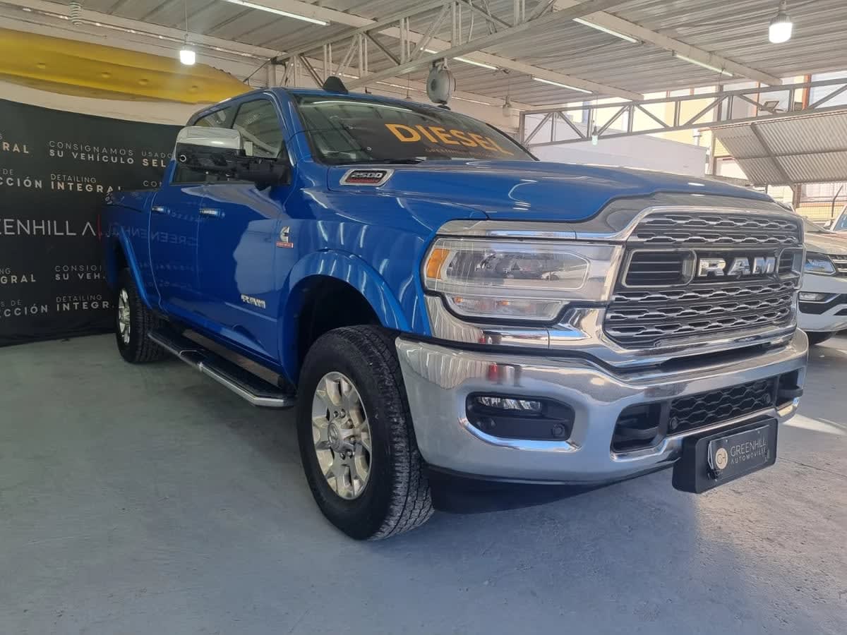 2021 RAM 2500 laramie Azul - Imagen 1