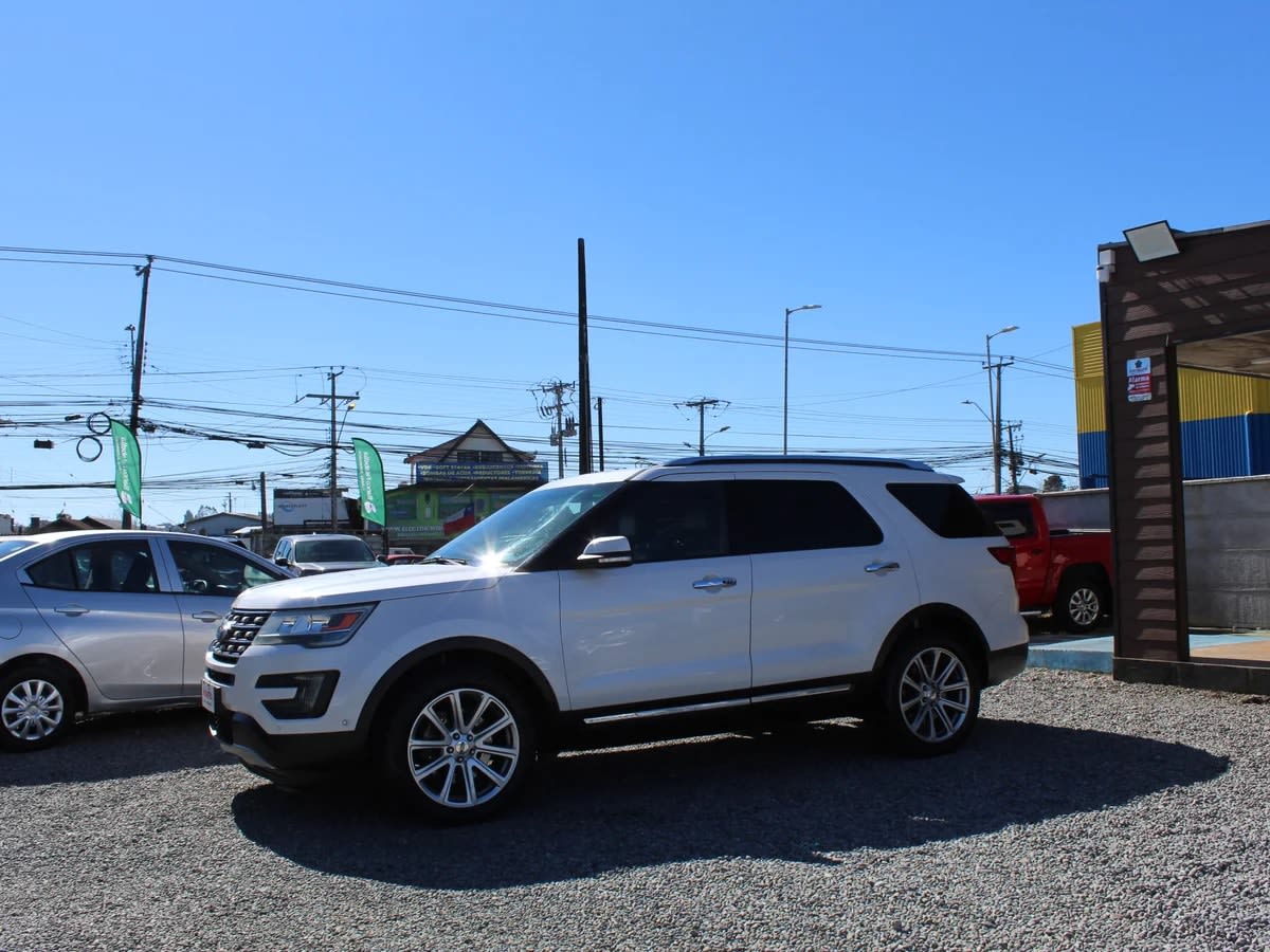 2016 Ford Explorer LTD Blanco - Imagen 1