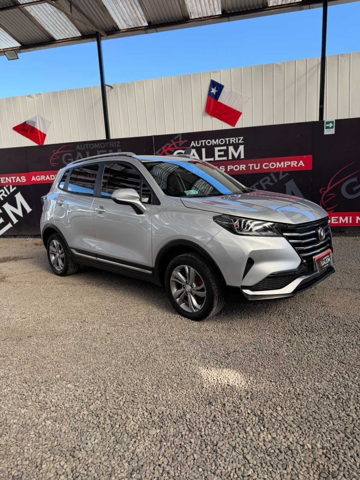 2021 Changan CS 15 Plata - Miniatura 3