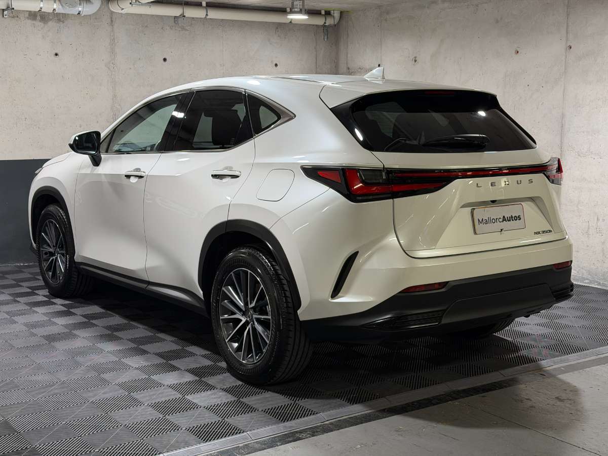 2025 Lexus NX350H 2.5 Blanco - Miniatura 4