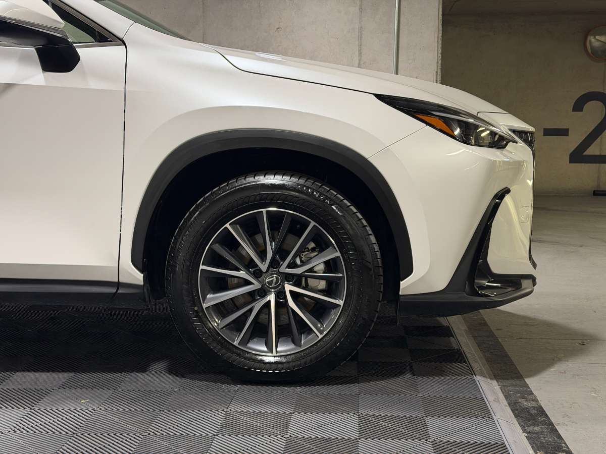 2025 Lexus NX350H 2.5 Blanco - Miniatura 7