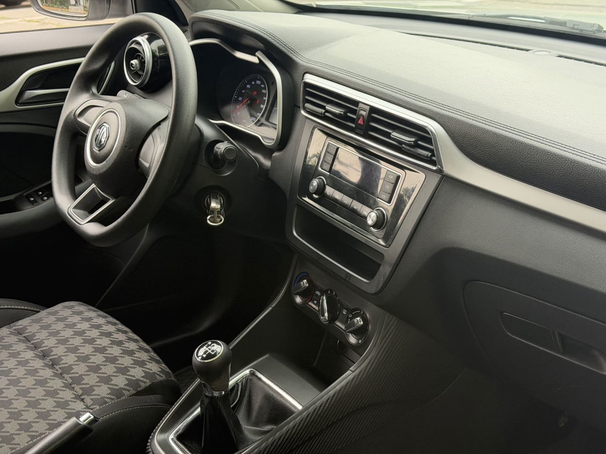 2018 MG ZS 1.5 Gris - Miniatura 10