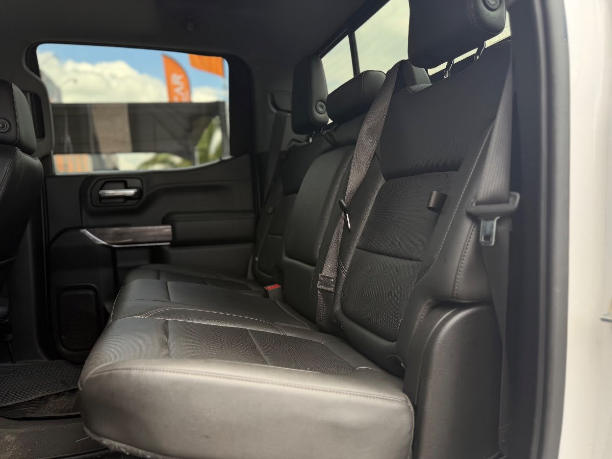 2020 Chevrolet SILVERADO Blanco - Miniatura 8