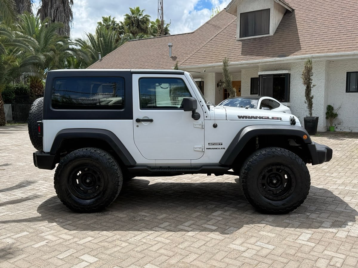 2014 Jeep Wrangler Blanco - Miniatura 3