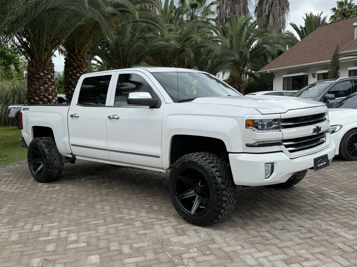 2018 Chevrolet Silverado Blanco - Miniatura 2