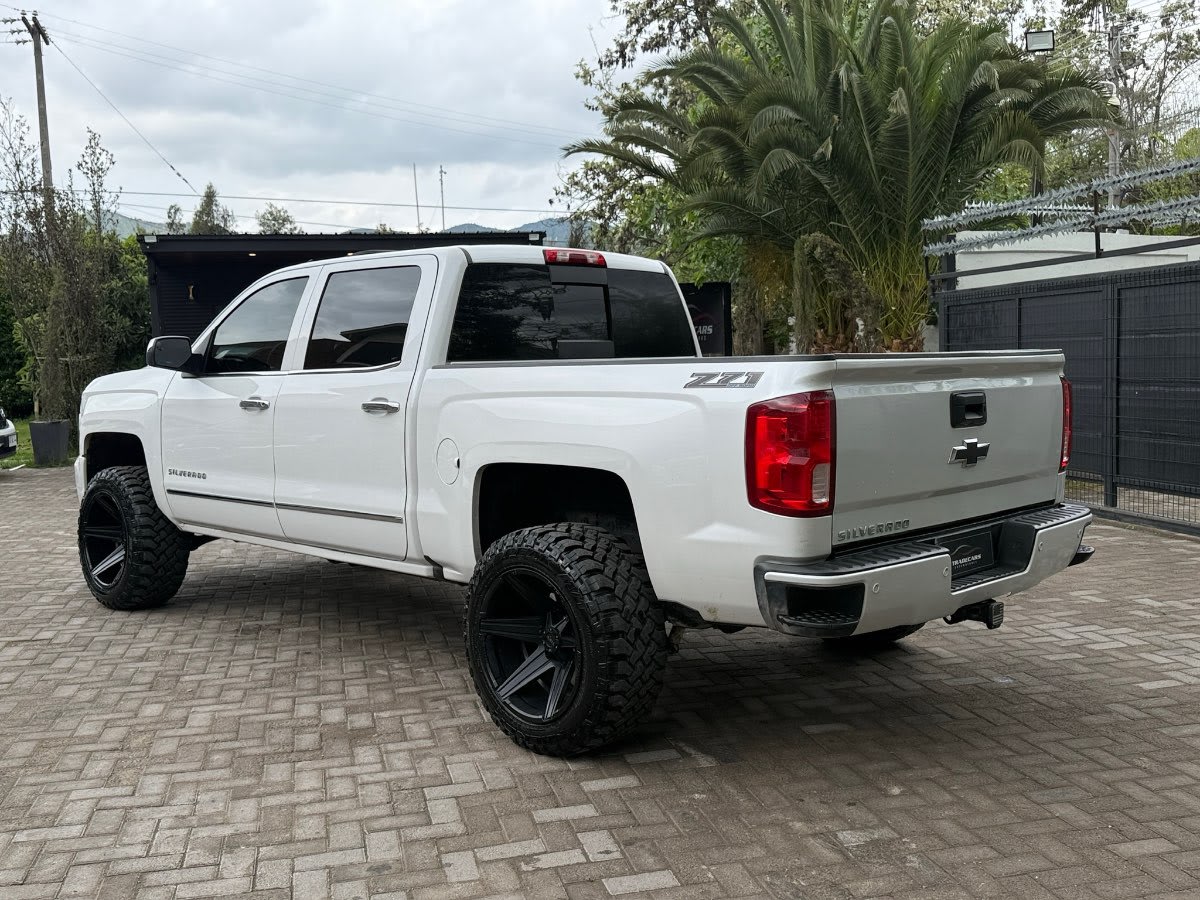 2018 Chevrolet Silverado Blanco - Miniatura 6