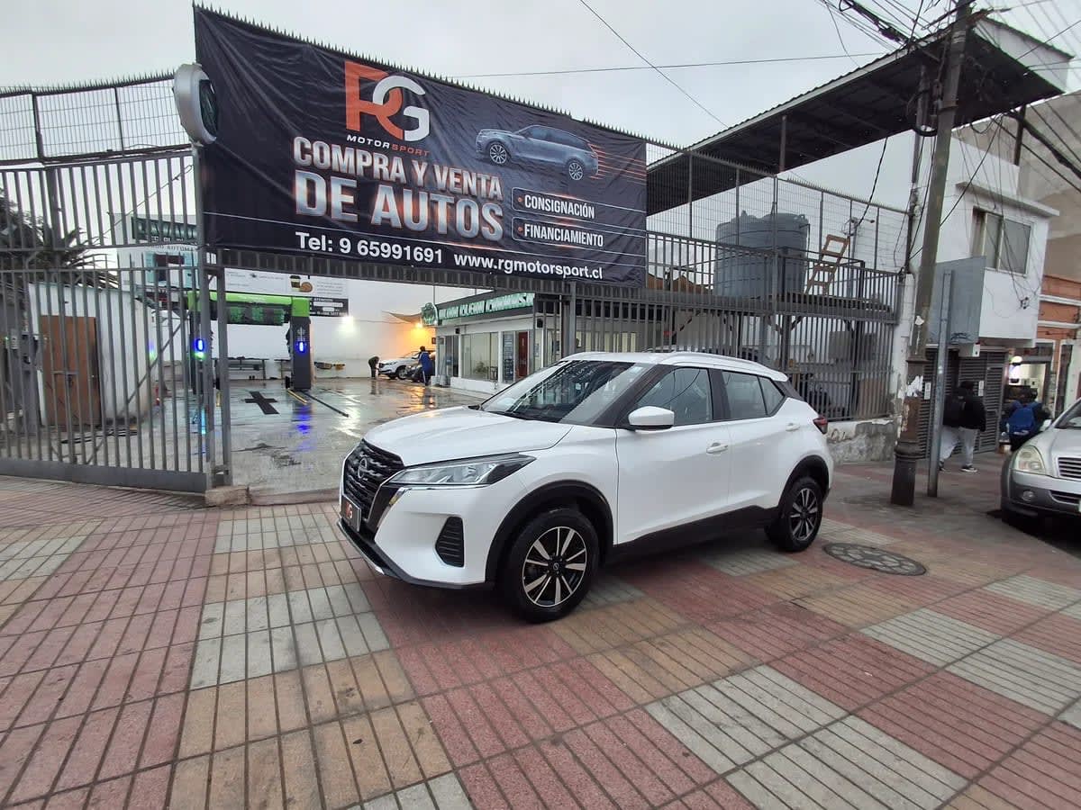 2023 Nissan Kicks 1.6 Blanco - Imagen 1