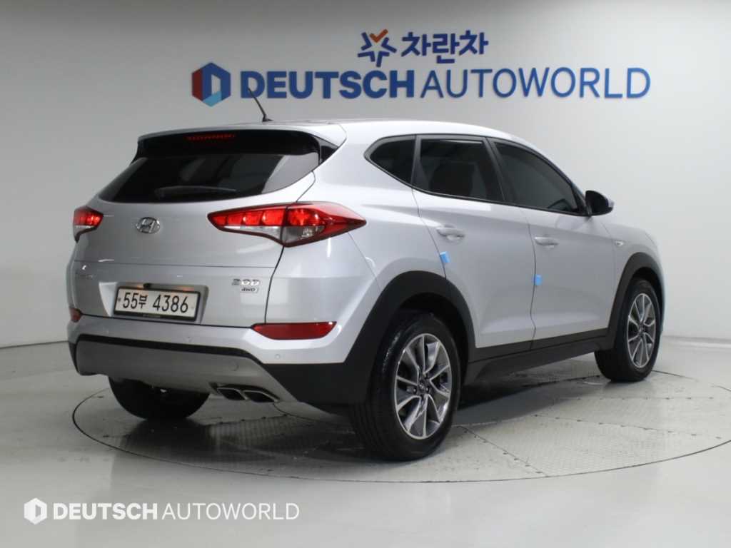 2018 Hyundai Tucson Diesel Plata - Miniatura 2