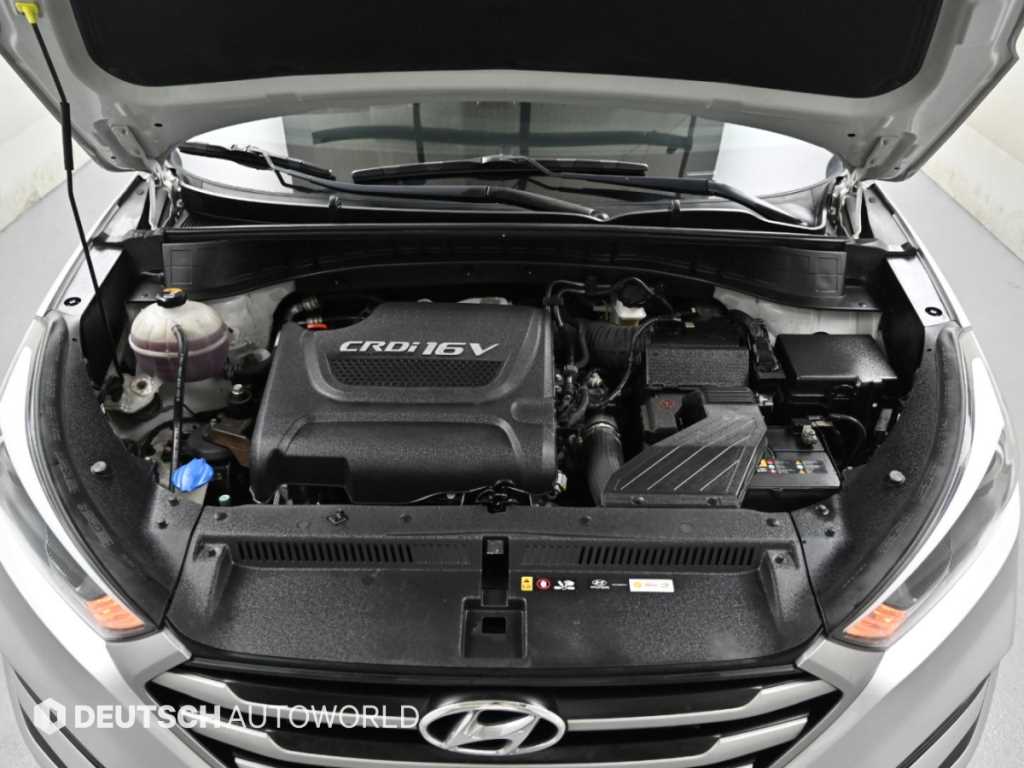 2018 Hyundai Tucson Diesel Plata - Miniatura 6