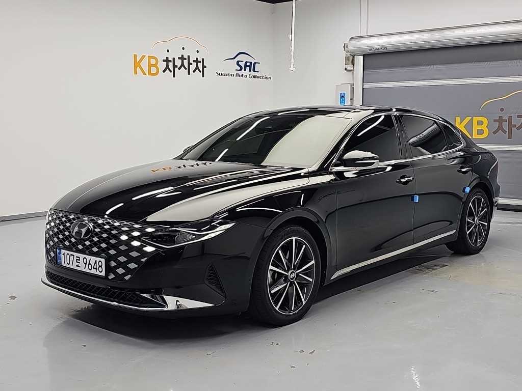 2023 Hyundai Grandeur IG Negro - Imagen 1