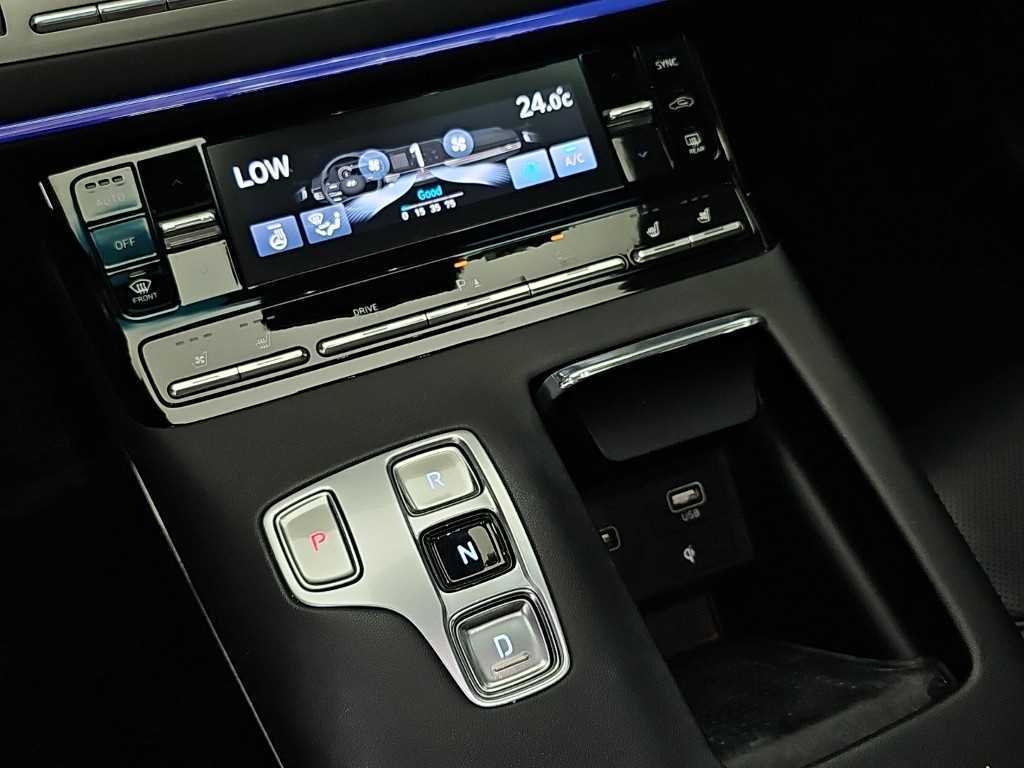 2023 Hyundai Grandeur IG Negro - Miniatura 8