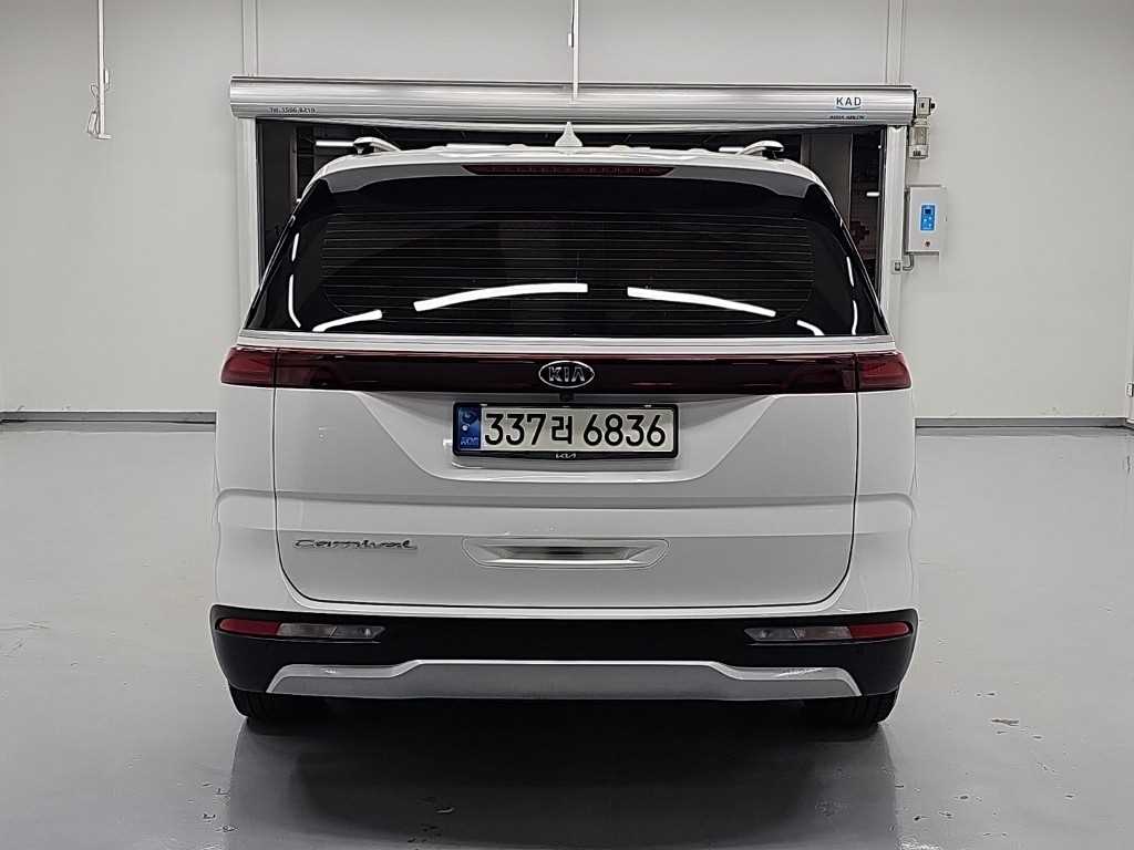 2021 Kia Carnival 4th Blanco - Miniatura 3