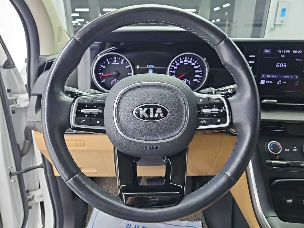 2021 Kia Carnival 4th Blanco - Miniatura 9