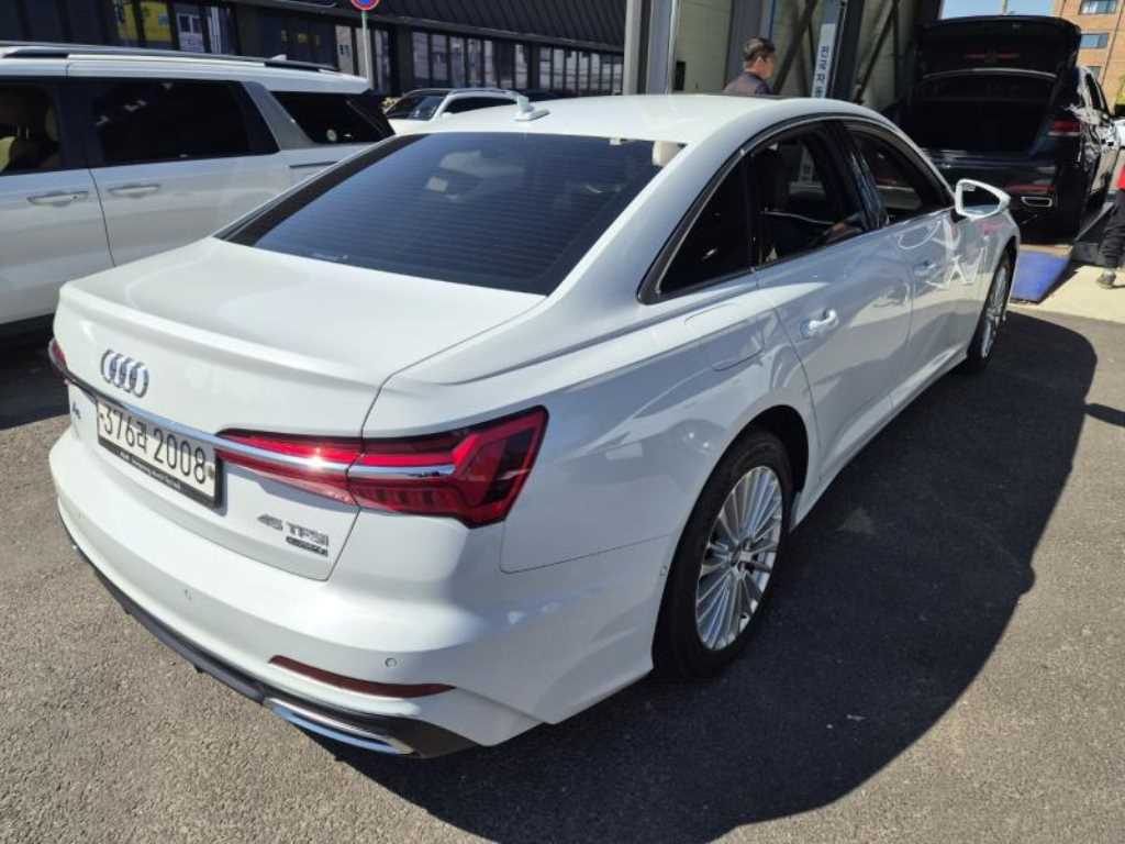 2020 Audi A6 Gasoline Blanco - Miniatura 6