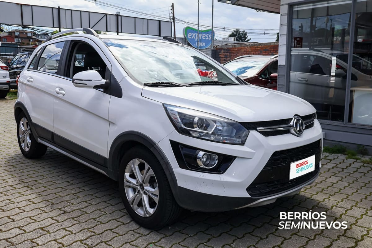 2018 BAIC X25 1.5 1.5 Blanco - Miniatura 3
