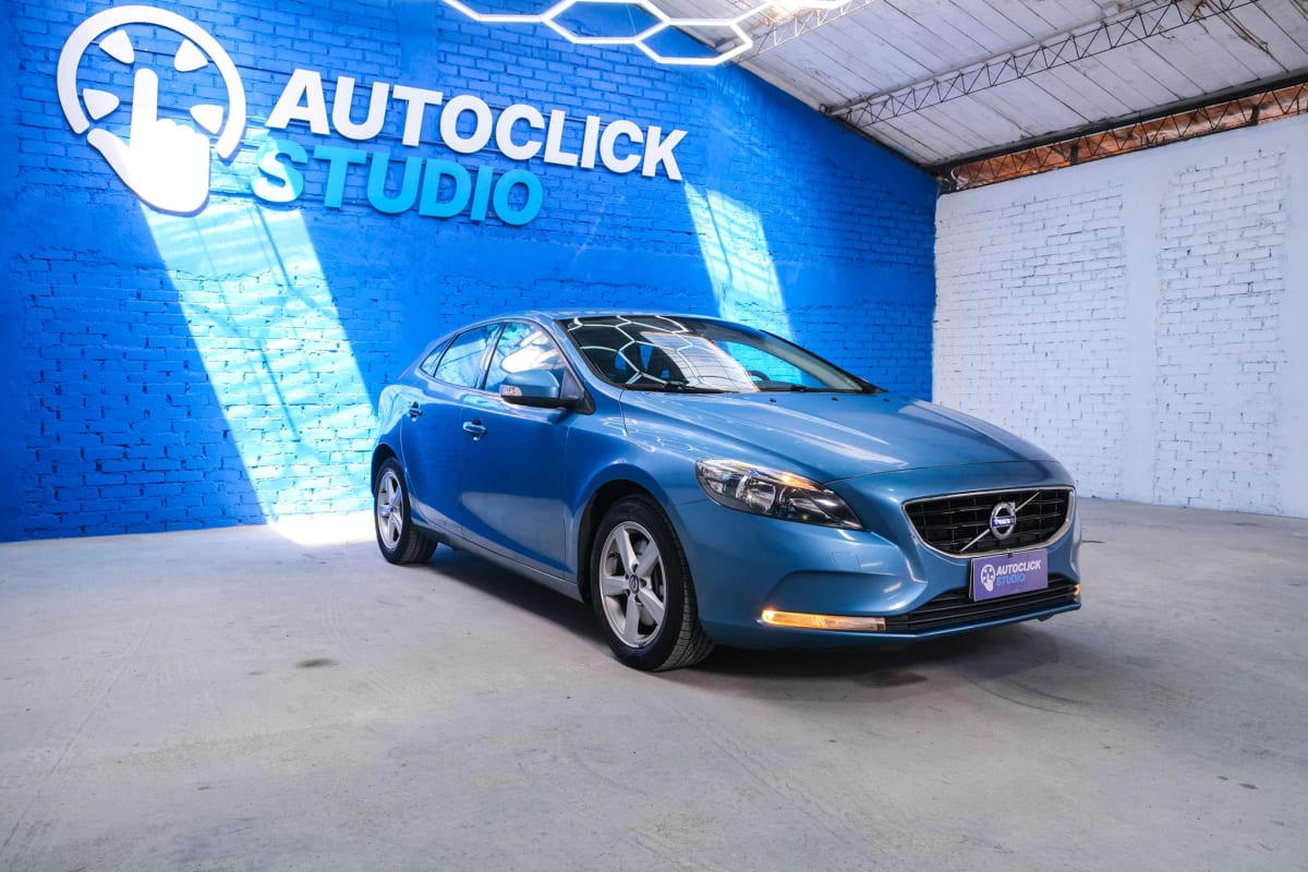 2017 Volvo V40 D2 - Miniatura 3