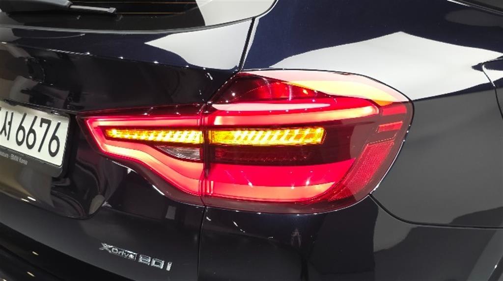 2021 BMW X3 Gasoline Negro - Miniatura 7