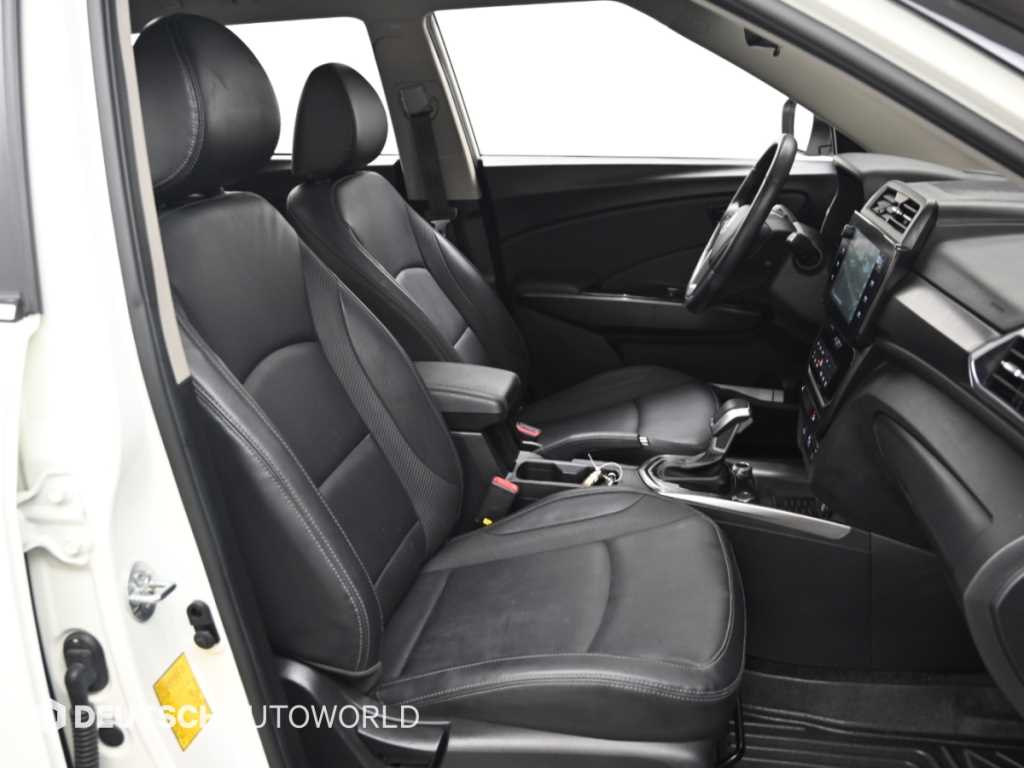 2024 SsangYong Tivoli 2WD - Miniatura 10