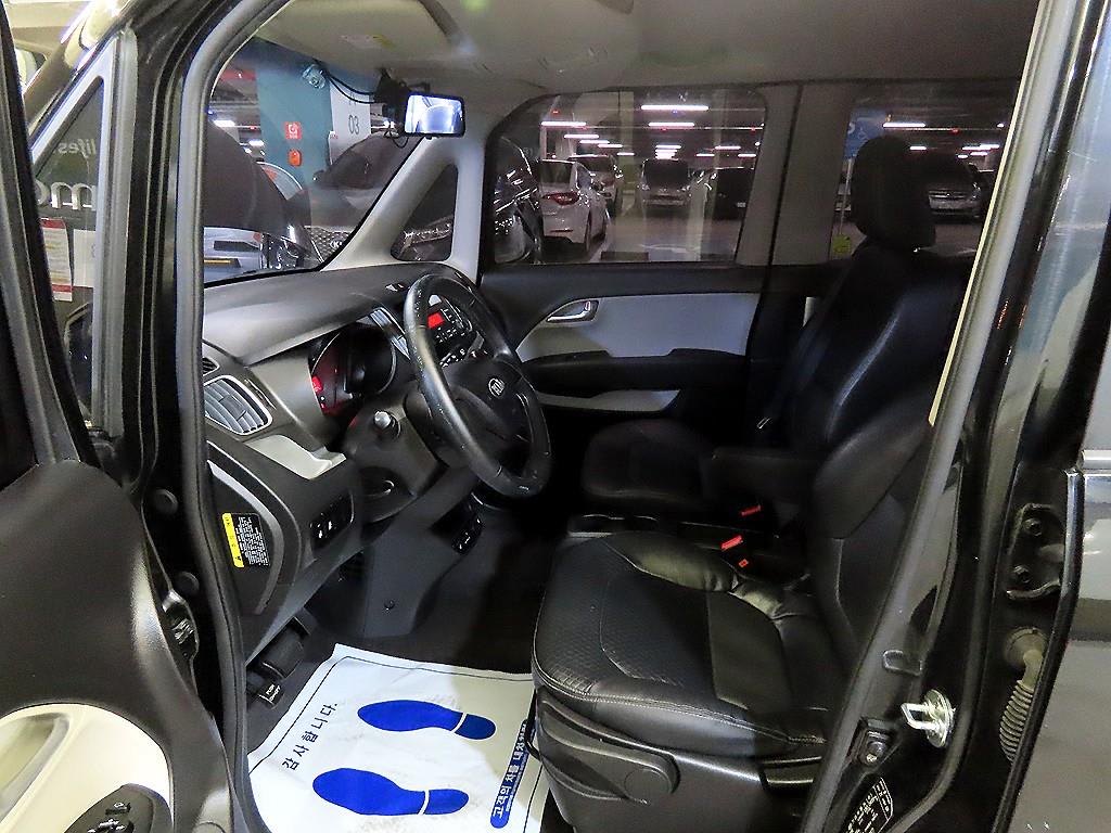 2016 KIA Ray Gasoline Negro - Miniatura 6