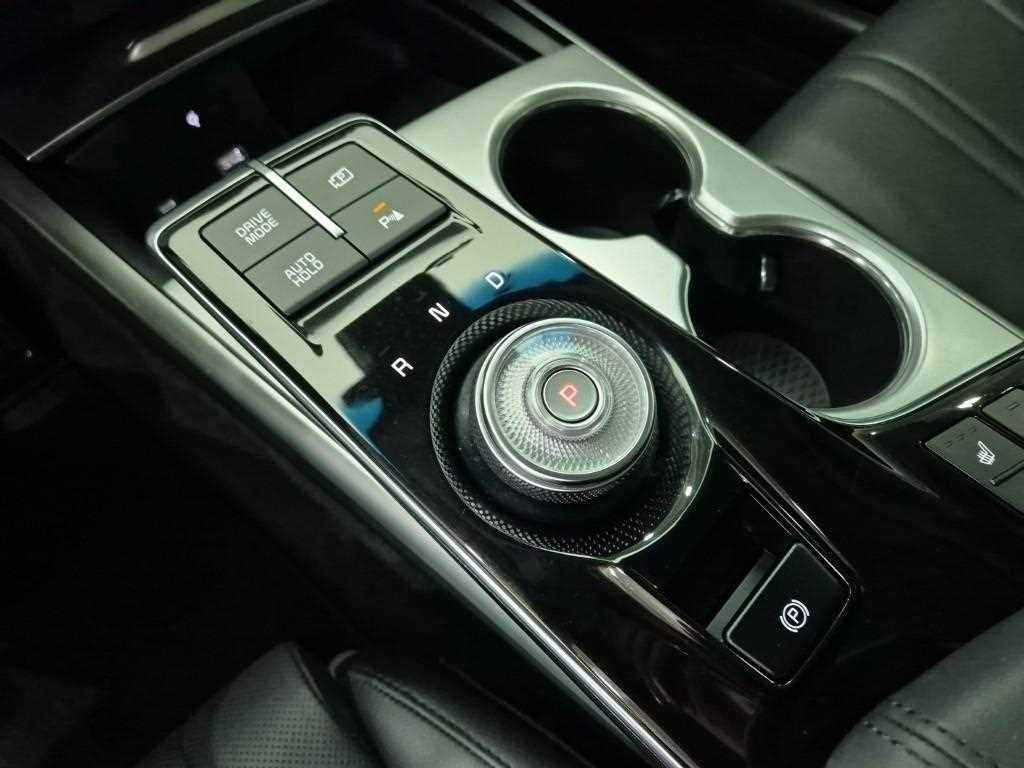 2023 Kia K8 3.5 Negro - Miniatura 8