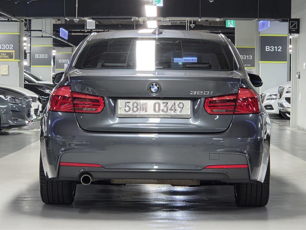 2016 BMW Serie 3 Gasoline Gris - Miniatura 4