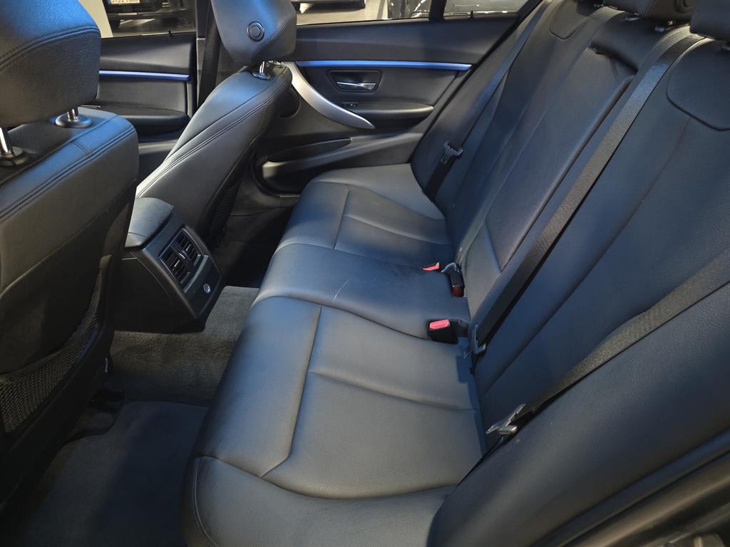2016 BMW Serie 3 Gasoline Gris - Miniatura 9