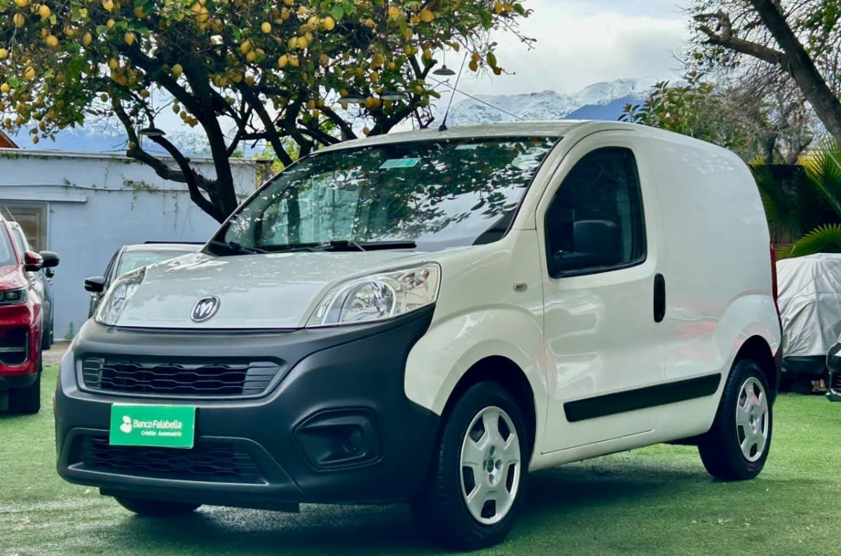 2023 RAM VAN 700 CITY Blanco - Miniatura 5