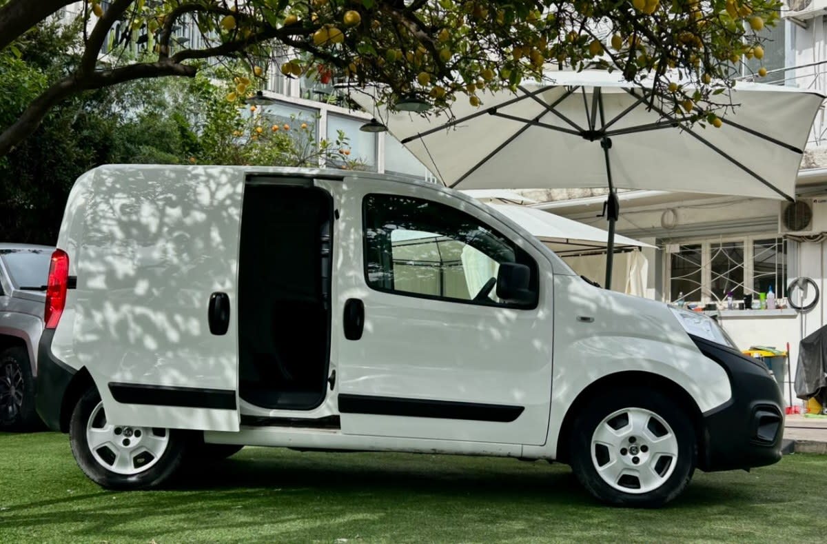 2023 RAM VAN 700 CITY Blanco - Miniatura 8