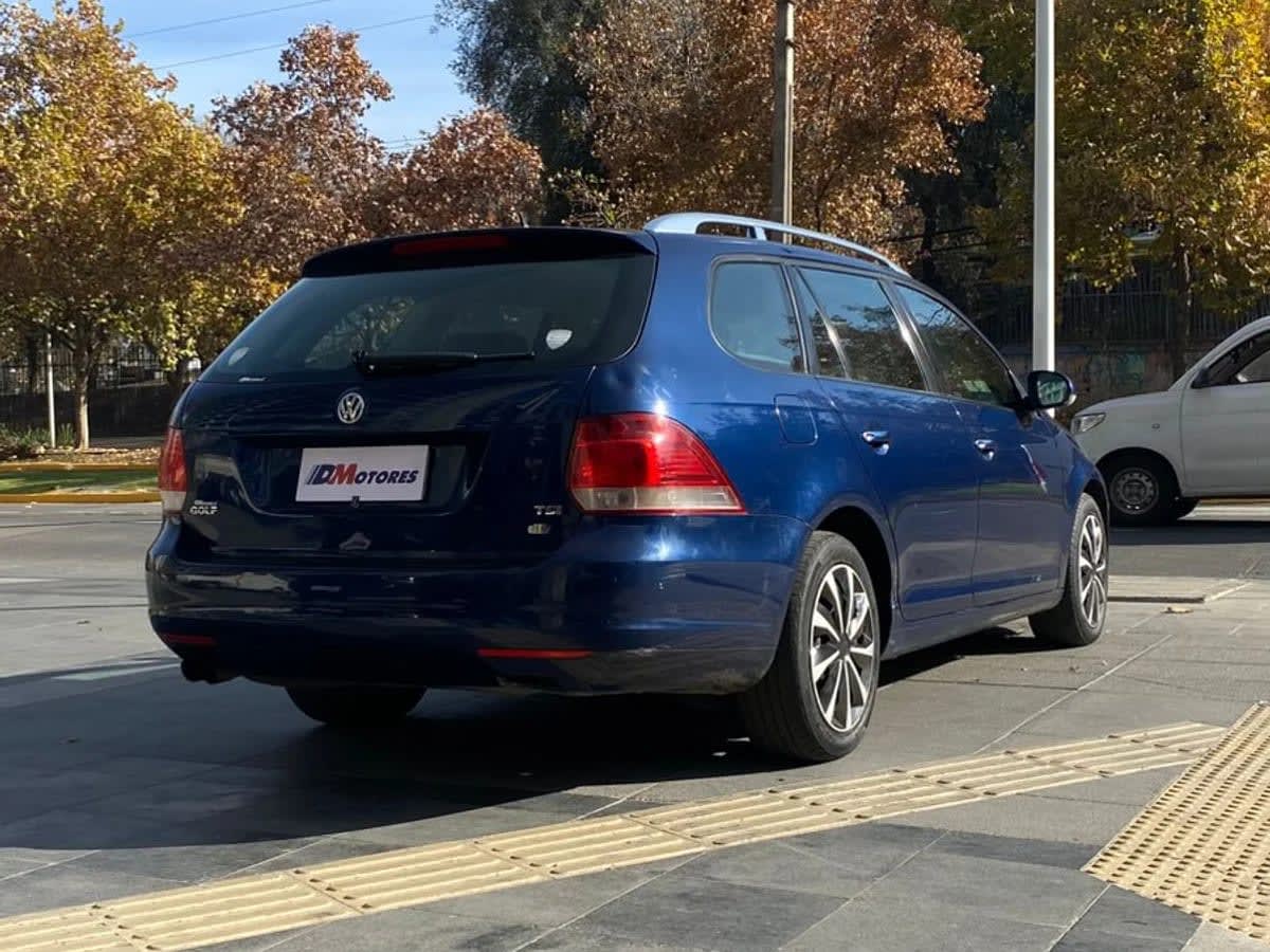 2013 Volkswagen Golf Turbo Azul - Miniatura 7