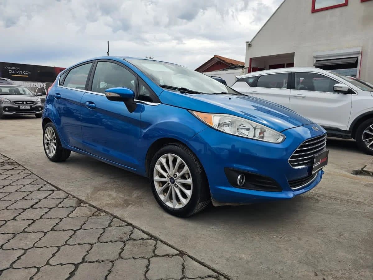 2017 Ford Fiesta TITANIUM Azul - Miniatura 3