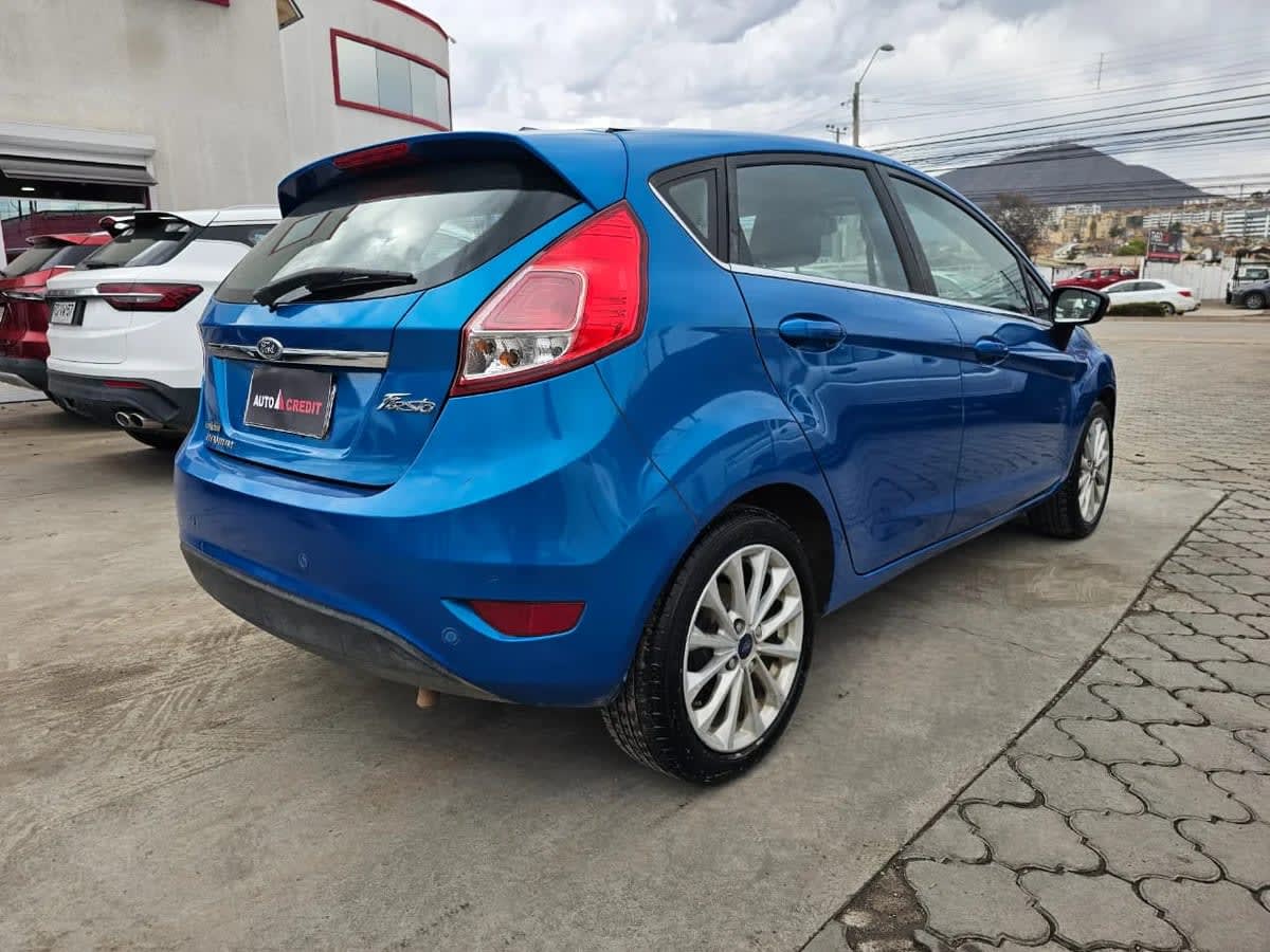 2017 Ford Fiesta TITANIUM Azul - Miniatura 4