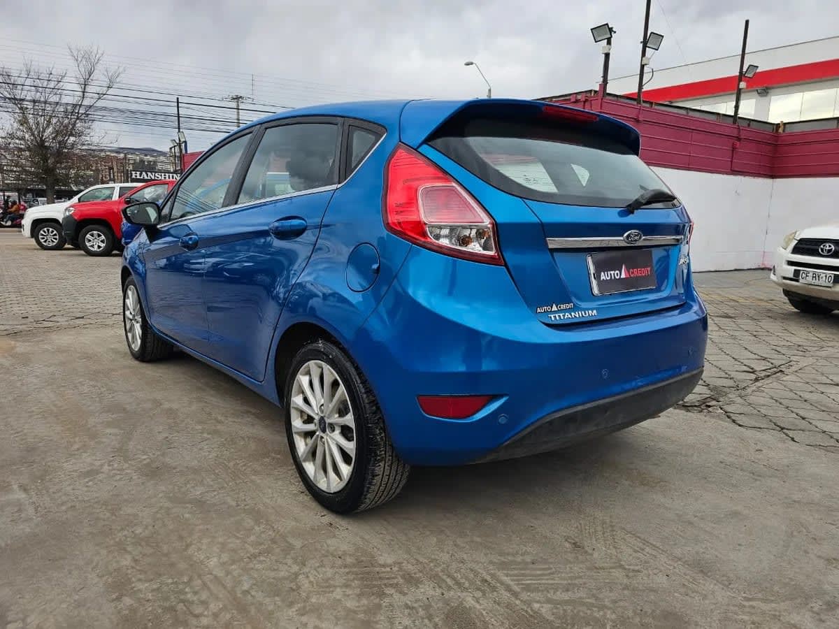 2017 Ford Fiesta TITANIUM Azul - Miniatura 5