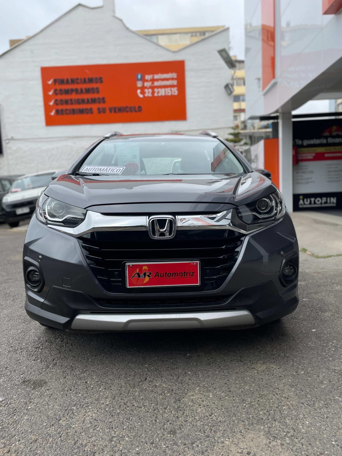 2023 Honda WRV EXL - Miniatura 3