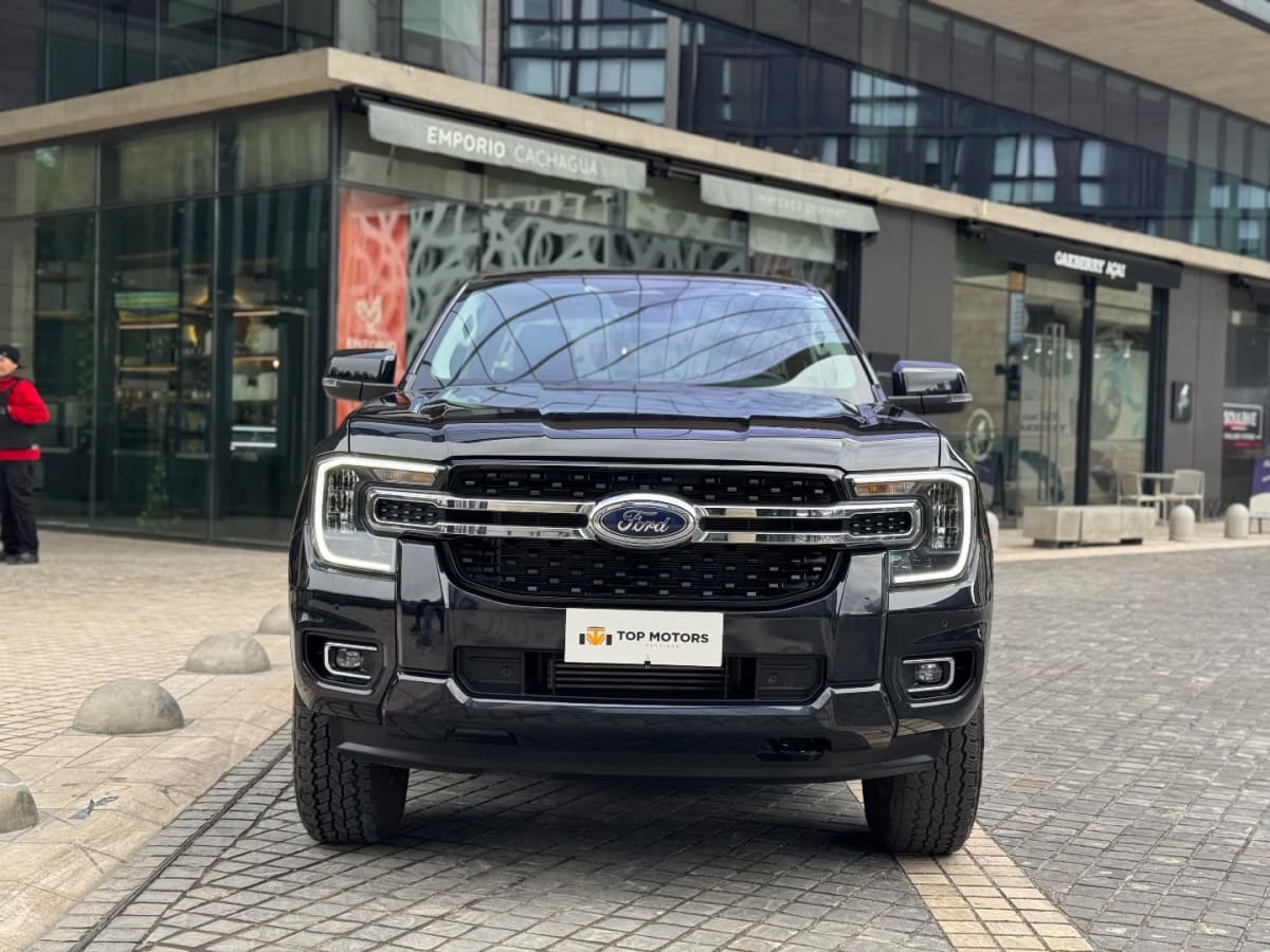 2026 Ford RANGER XLT 2.0 4X4 Negro - Miniatura 2