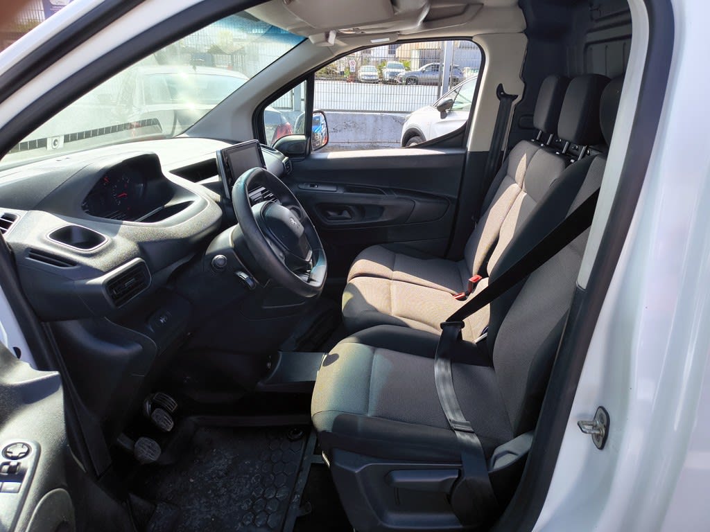2022 Peugeot Partner 1.6 - Miniatura 9