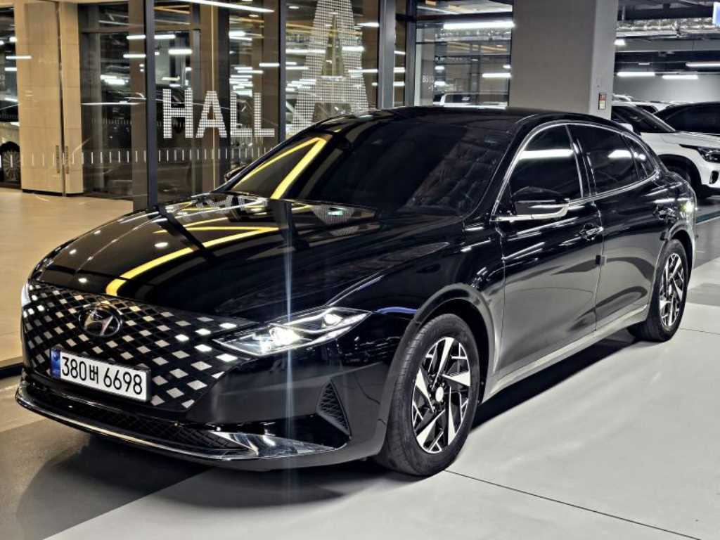 2023 Hyundai Grandeur IG Negro - Imagen 1
