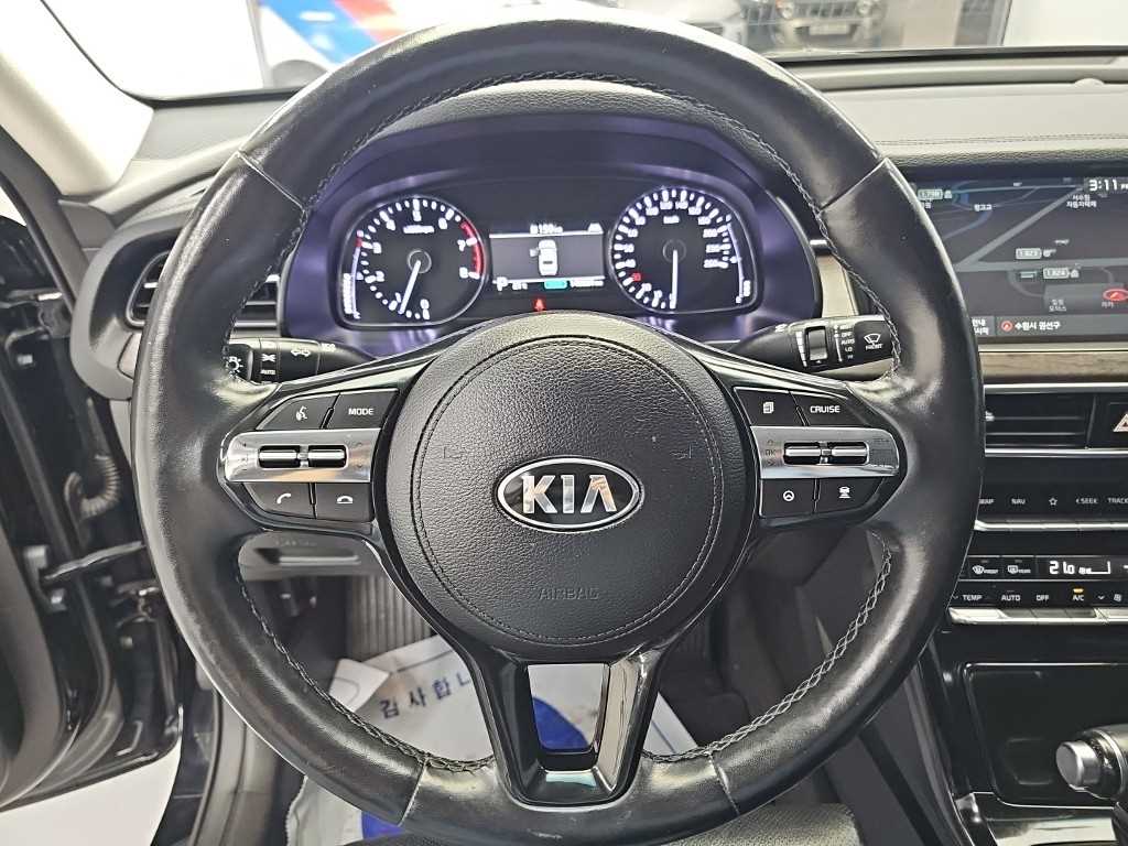 2020 Kia K7 Premier - Miniatura 9