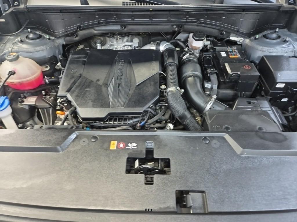 2024 Hyundai Santa Fe MX5 Gris - Miniatura 4