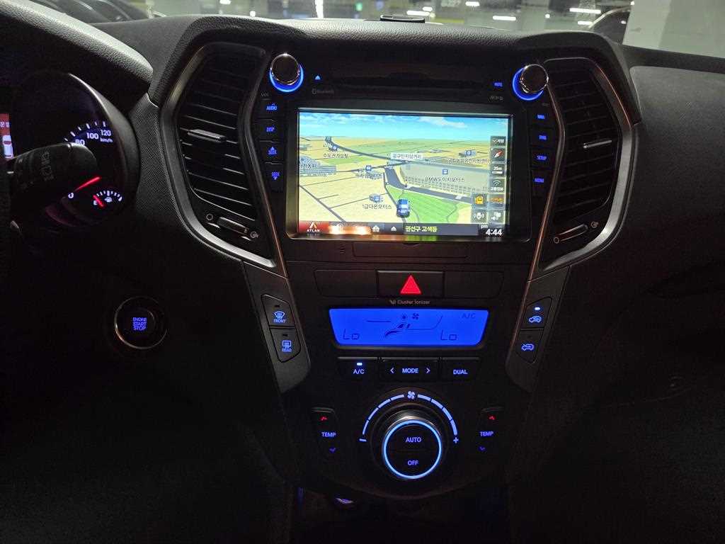 2013 Hyundai Santa Fe DM Azul - Miniatura 9