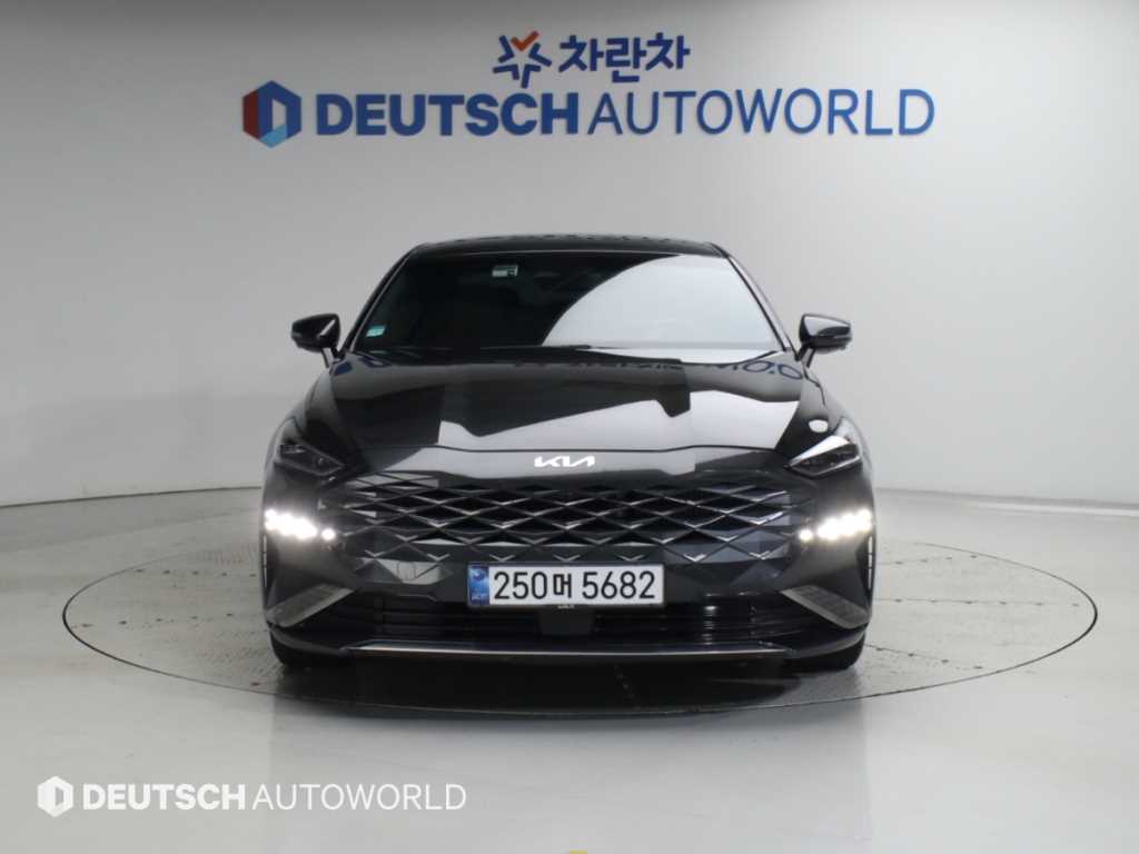 2024 Kia K8 Hybrid - Miniatura 3