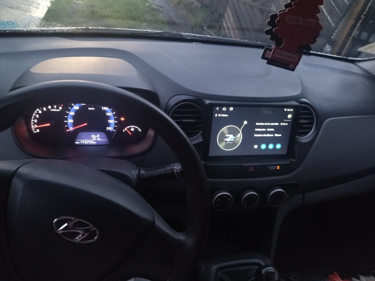 2017 Hyundai Grand I10 Gris - Miniatura 7