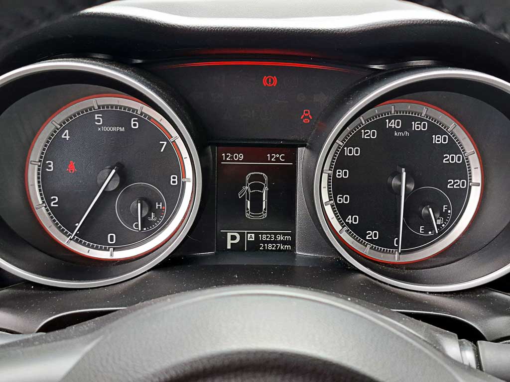 2024 Suzuki Swift GLX Rojo - Miniatura 10