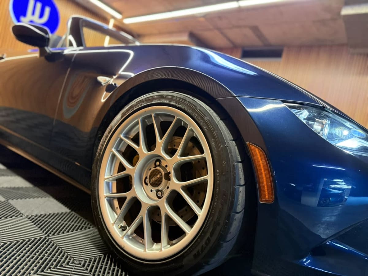 2024 Mazda Mx-5 2.0 - Miniatura 3