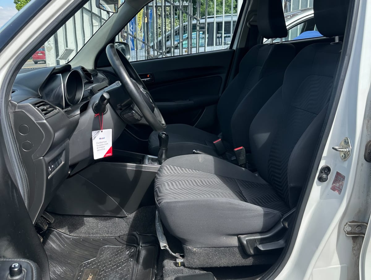 2022 Suzuki SWIFT 1.2 - Miniatura 9