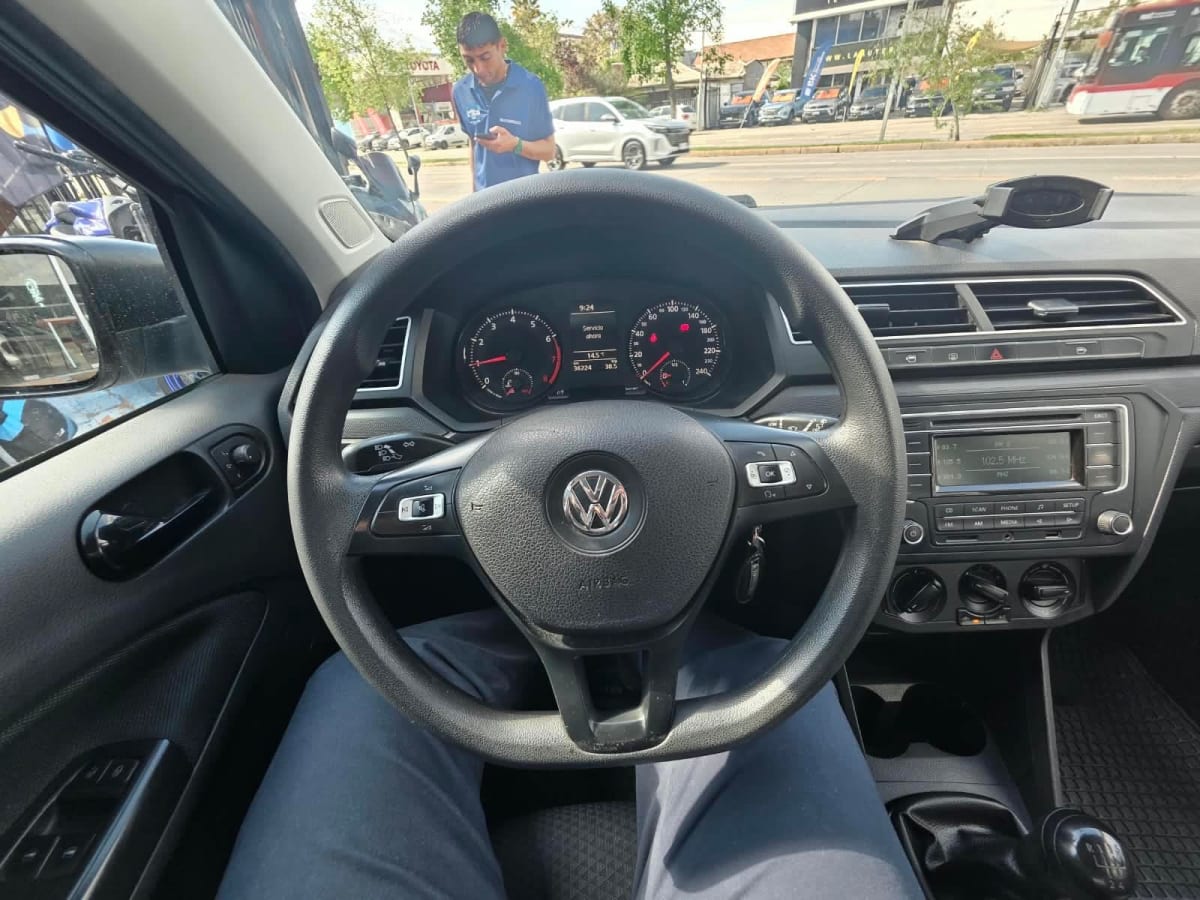 2022 Volkswagen GOL 1.6 - Miniatura 9
