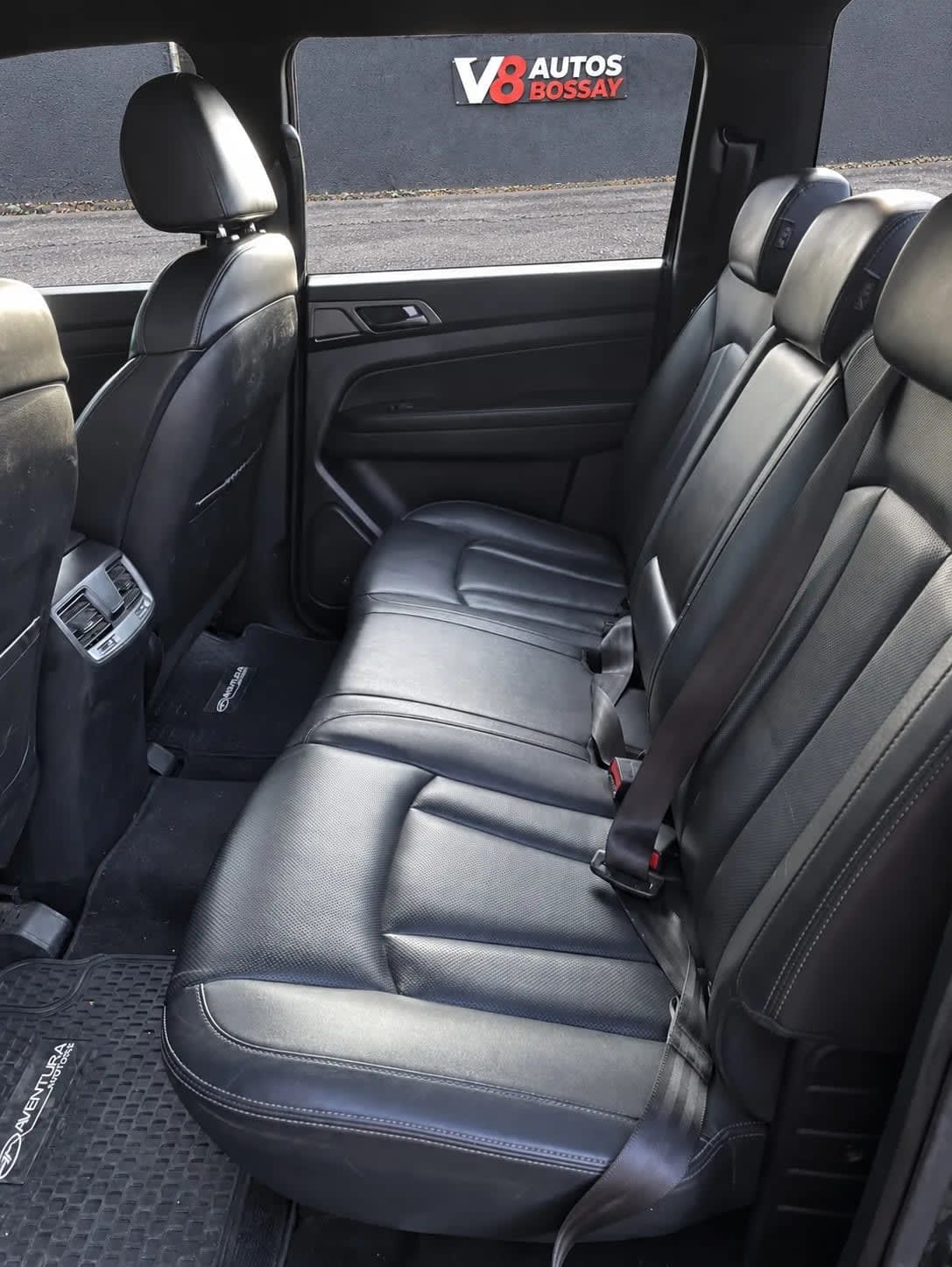 2023 SsangYong Musso 4x4 MT Gris - Miniatura 7