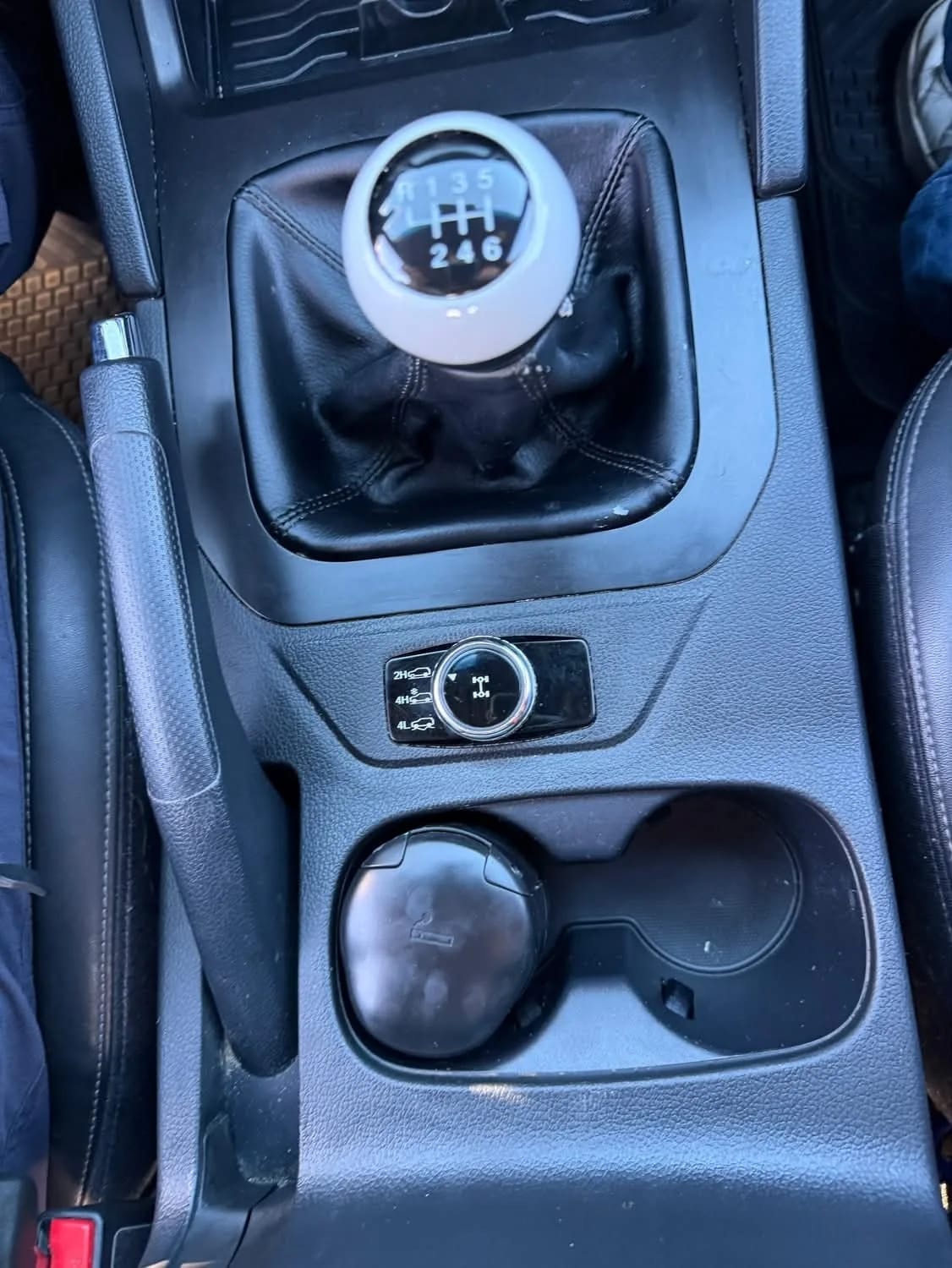 2023 SsangYong Musso 4x4 MT Gris - Miniatura 9