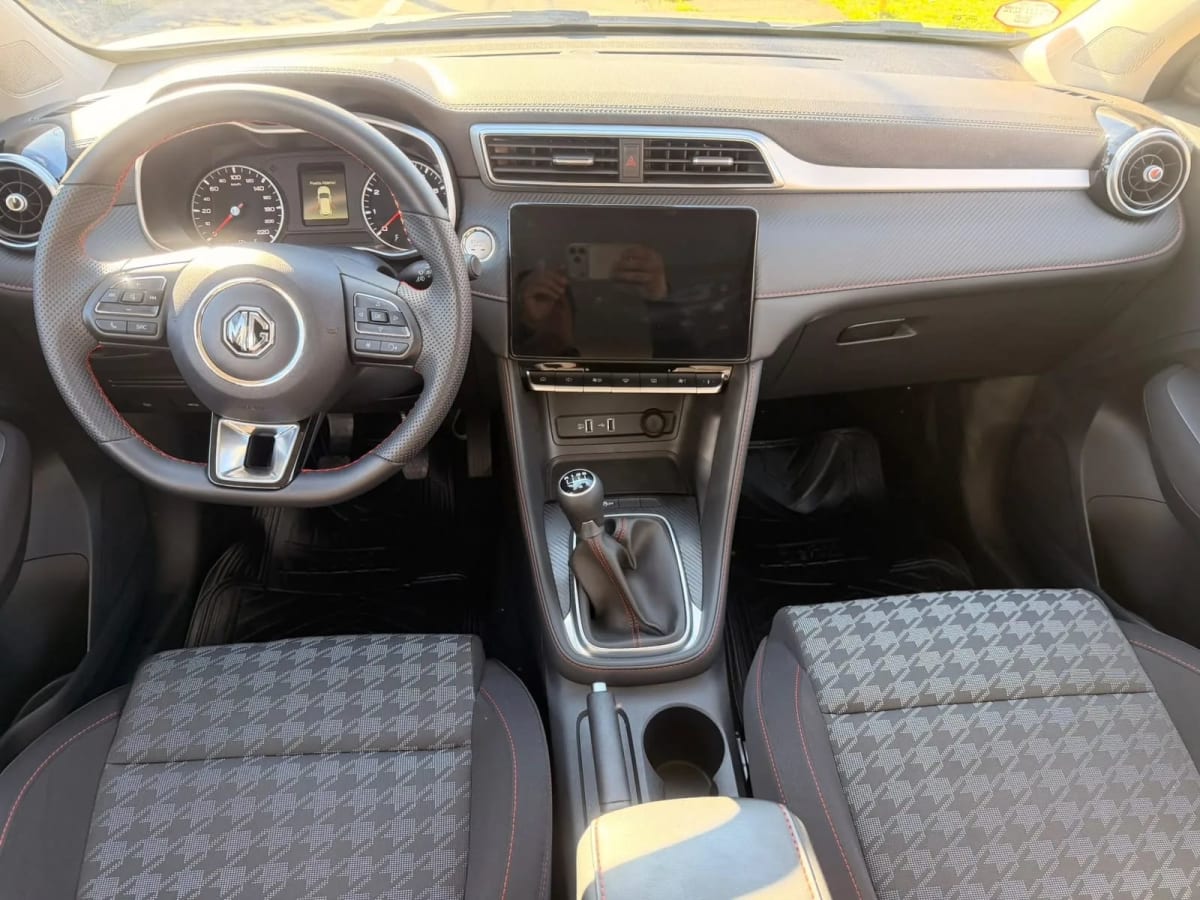 2026 MG ZX MT Plata - Miniatura 10
